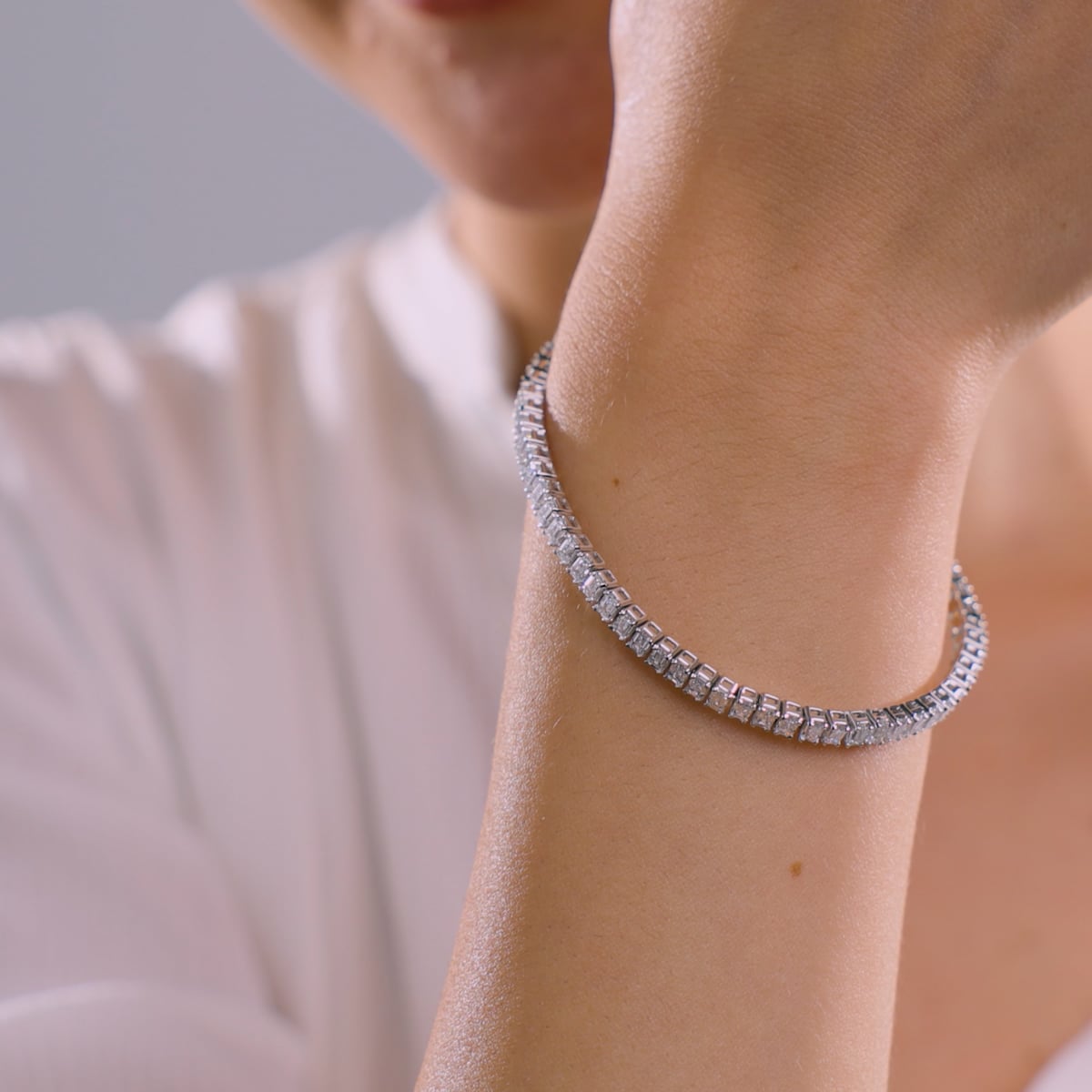 Elvaria Emerald Lab Grown Diamond Classic Tennis Bracelet