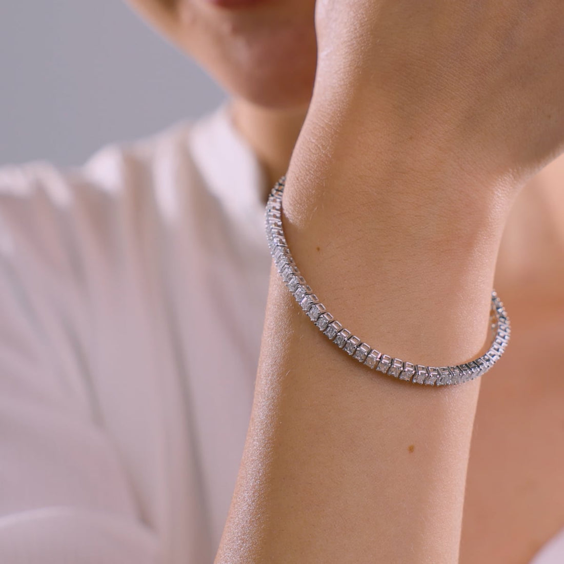 Elvaria Emerald Lab Grown Diamond Classic Tennis Bracelet