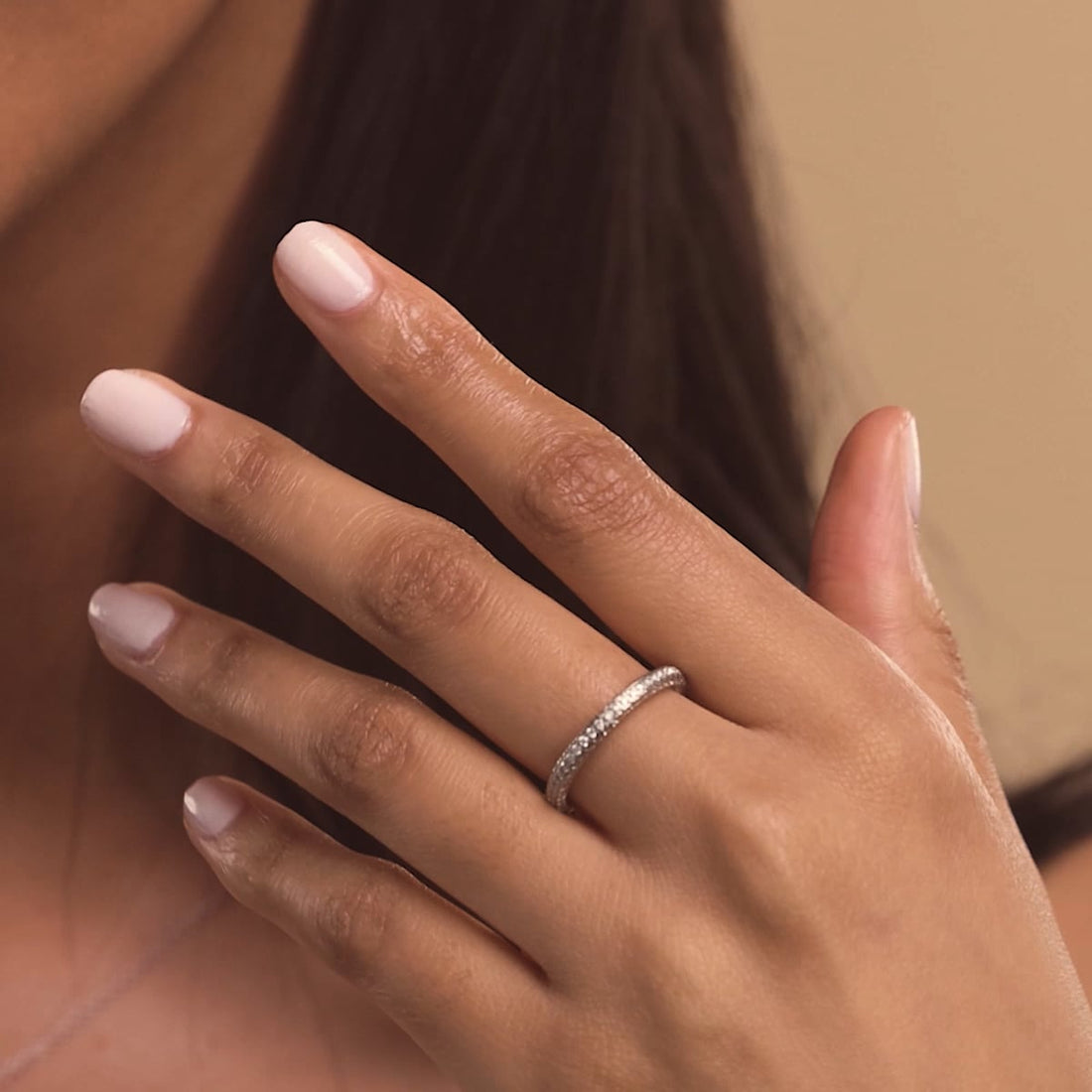 Rivéline Round Lab-Grown Diamond Rollover Pavé Wedding Band
