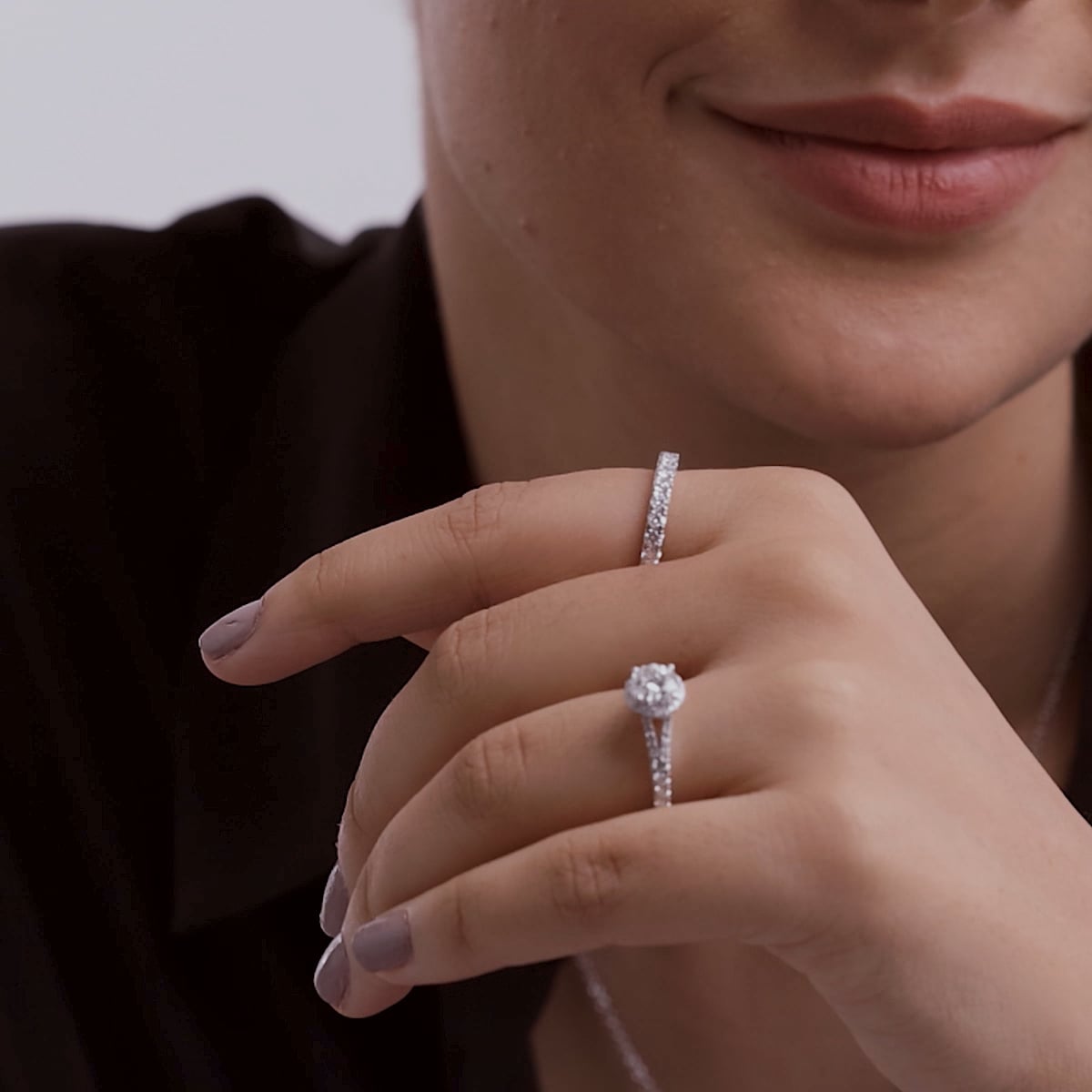 Delicate Round Lab Grown Diamond French Pave Wedding Band in Solid Gold
