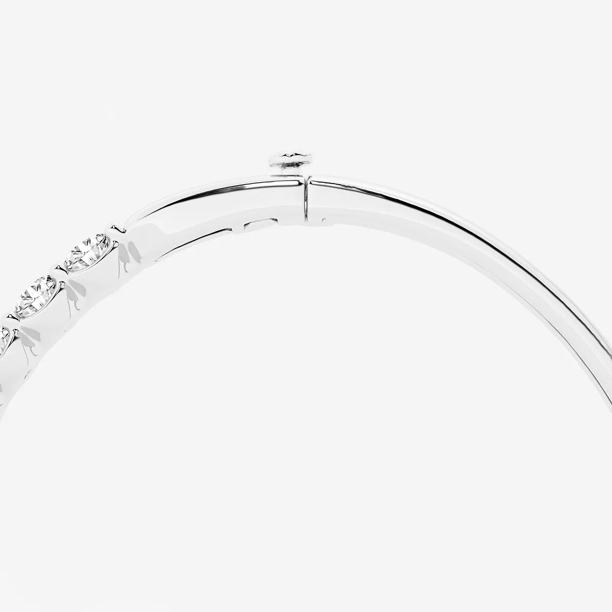 Eterna Glow Round Lab Grown Diamond Classic Bangle Bracelet