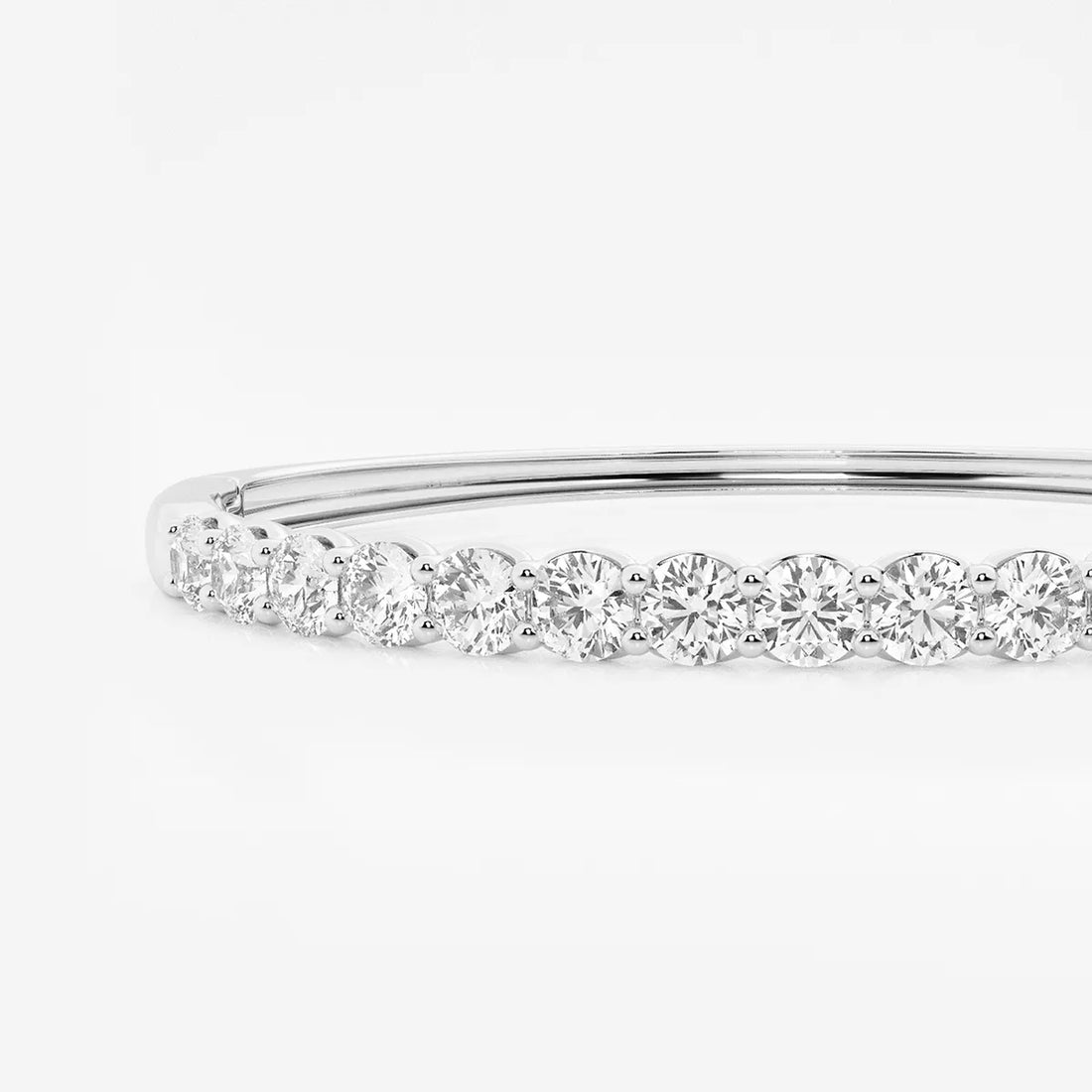 Eterna Glow Round Lab Grown Diamond Classic Bangle Bracelet