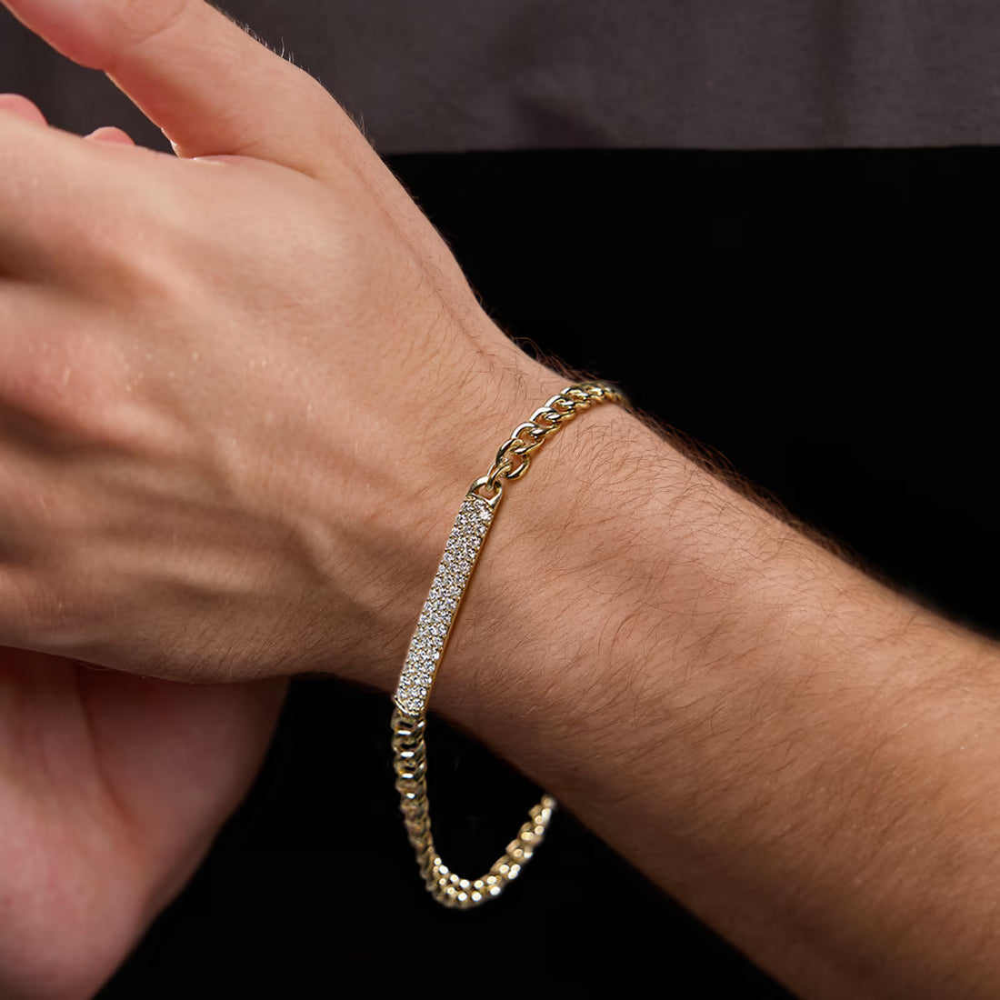 Signature Luxe Round Lab Grown Diamond ID Cuban Link Bracelet