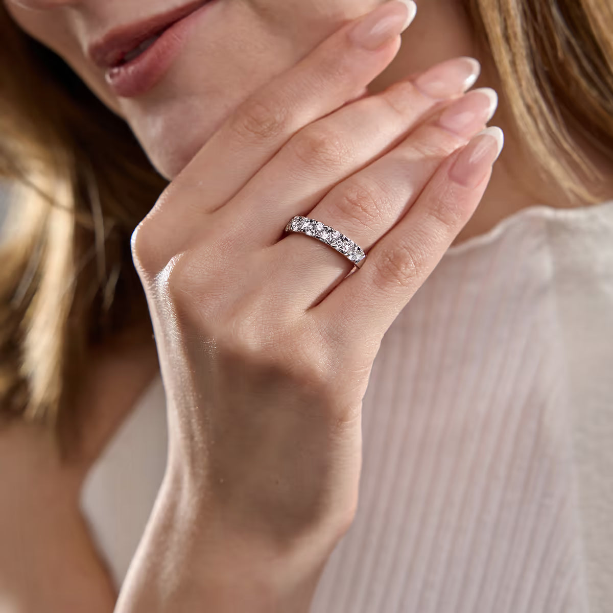 Alterna Luxe Round Lab-Grown Diamond Alternating Wedding Band