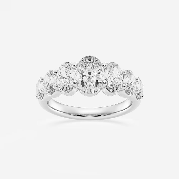 Gradelle Oval Lab-Grown Diamond Graduating Band