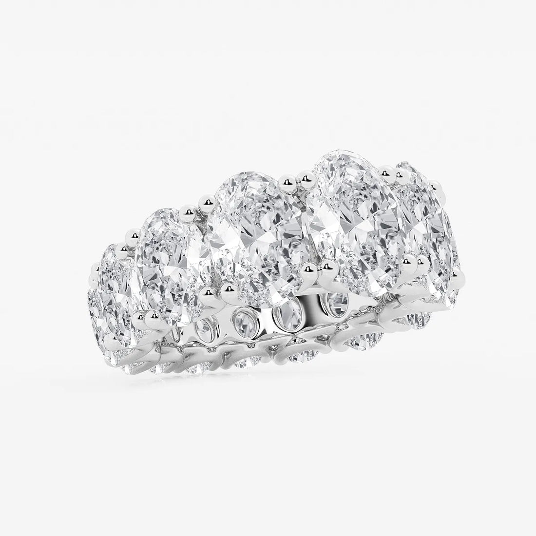 Gradiora Oval Luxe Lab-Grown Diamond Graduated Eternity Band
