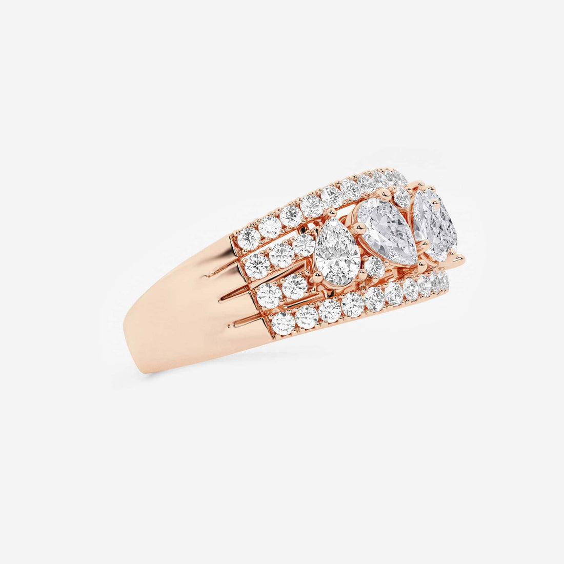 Luméra Pear & Round Lab-Grown Diamond Alternating Band