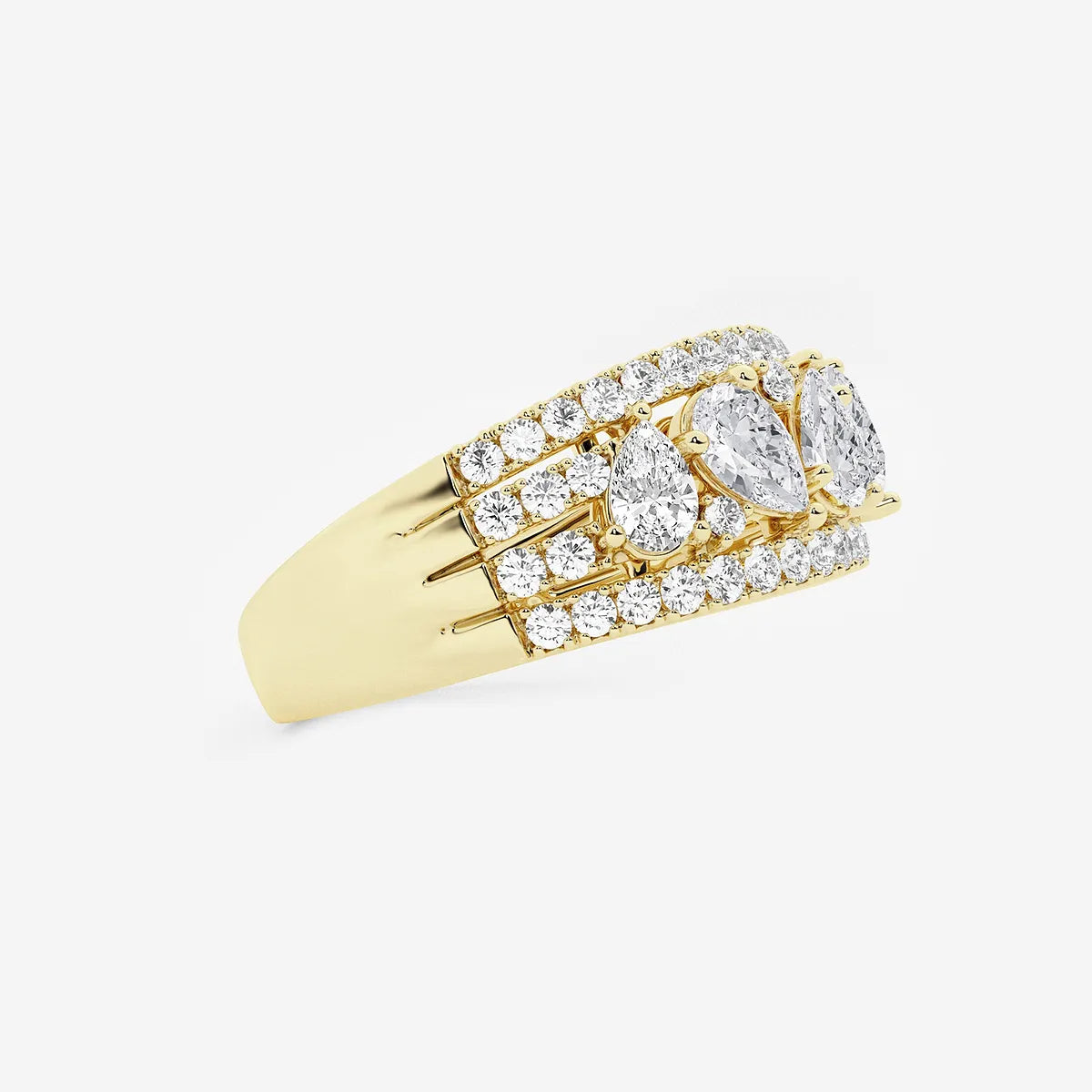 Luméra Pear & Round Lab-Grown Diamond Alternating Band