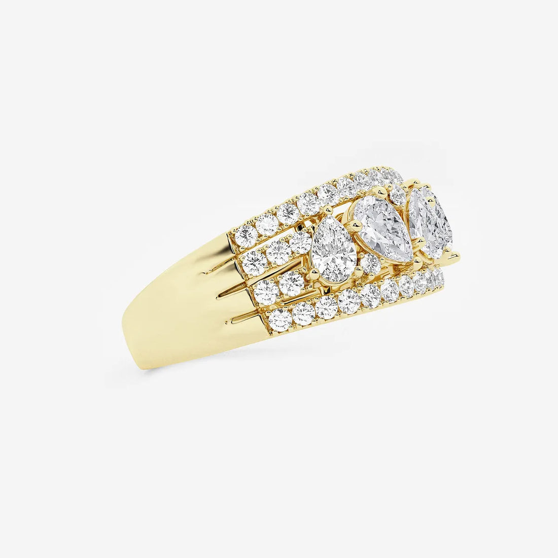 Luméra Pear & Round Lab-Grown Diamond Alternating Band
