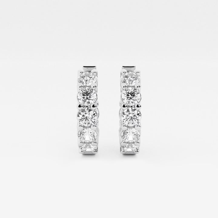 Näas Empowering Round Lab Grown Diamond Huggie Hoop Earrings