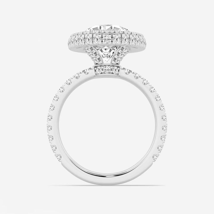 Romantic Oval Cut Lab-Grown Diamond Halo Engagement Ring with Micro Pavé Accents