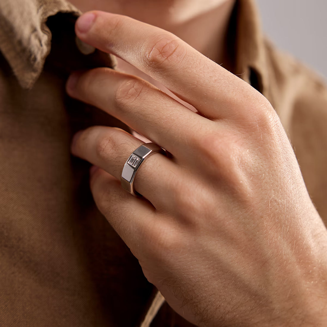 Minimal Baguette Diamond Solitaire Ring in Gold