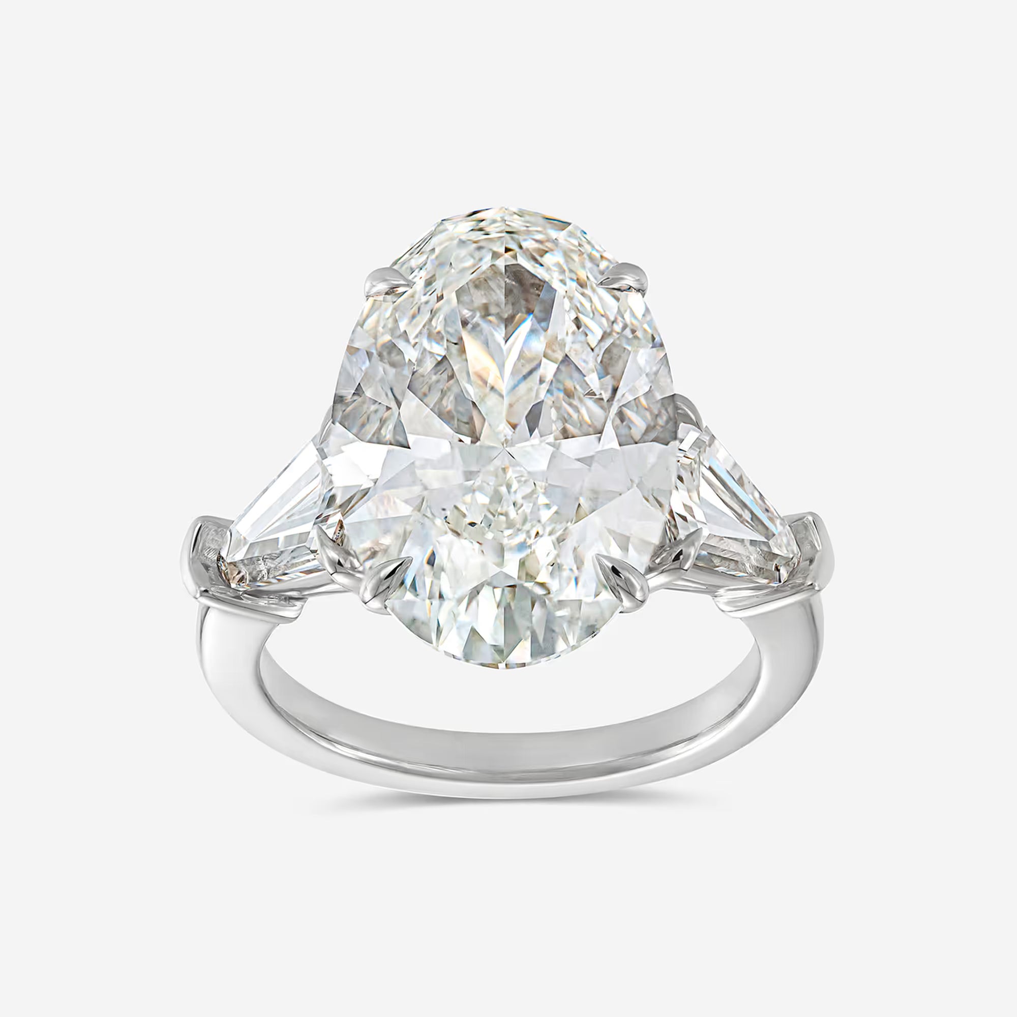 Classic Oval Cut Lab-Grown Diamond Engagement Ring