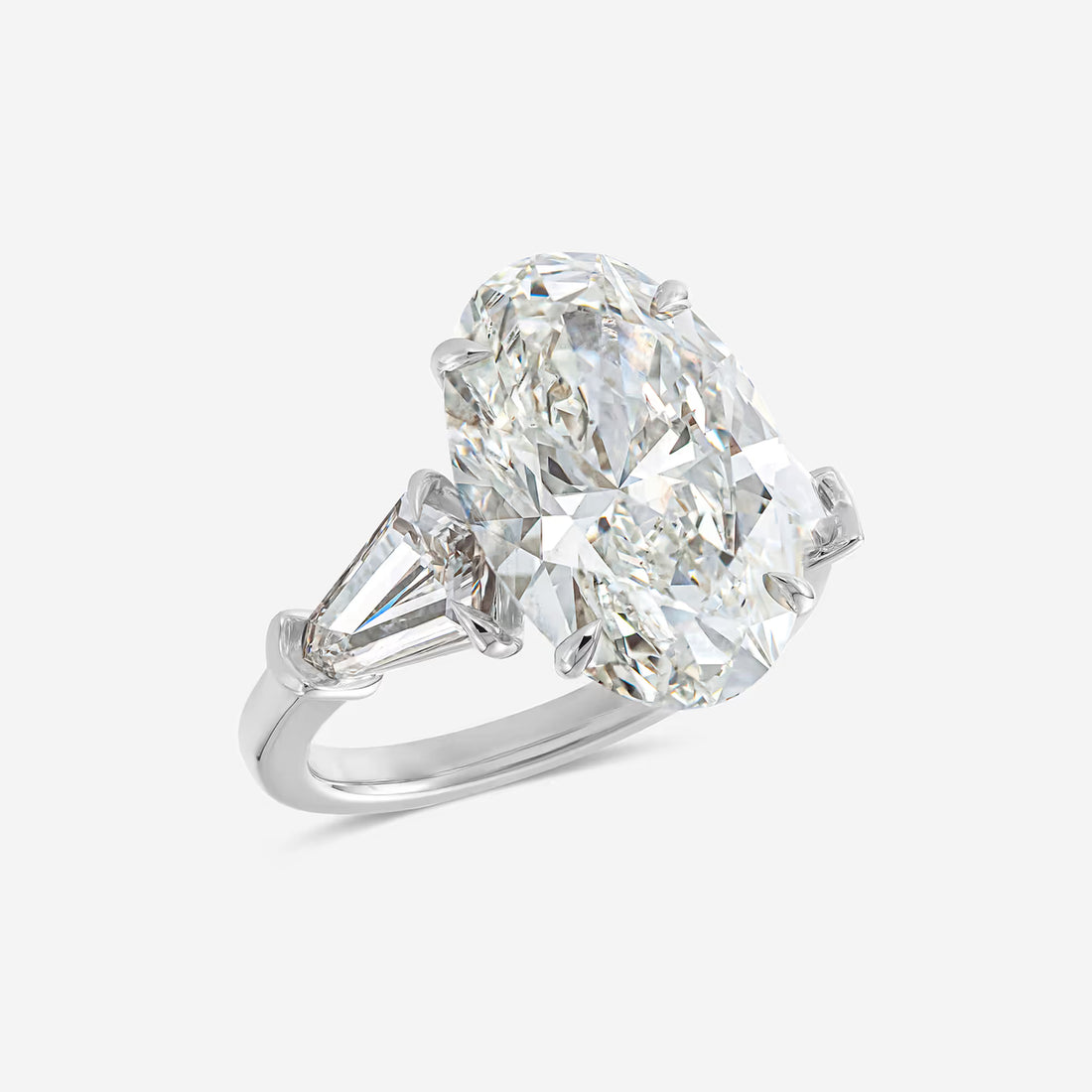 Classic Oval Cut Lab-Grown Diamond Engagement Ring